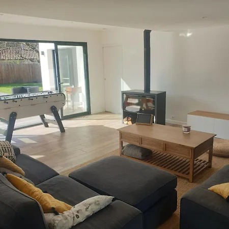 Architect-designed House In Bordeaux Пессак
