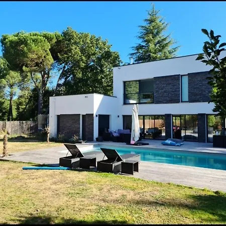 Вилла Architect-designed House In Bordeaux Пессак