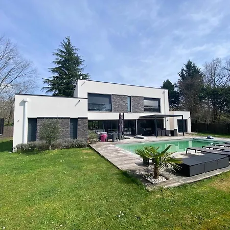 Вилла Architect-designed House In Bordeaux Пессак