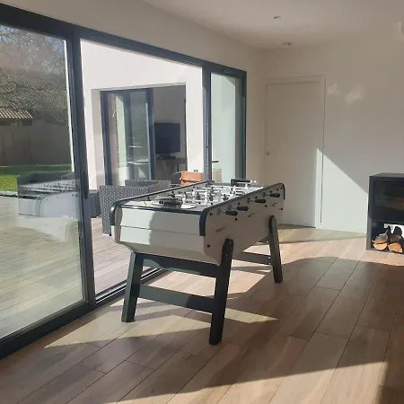 Вилла Architect-designed House In Bordeaux