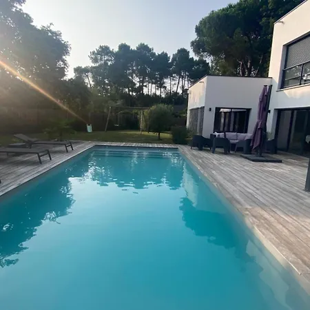 Вилла Architect-designed House In Bordeaux *